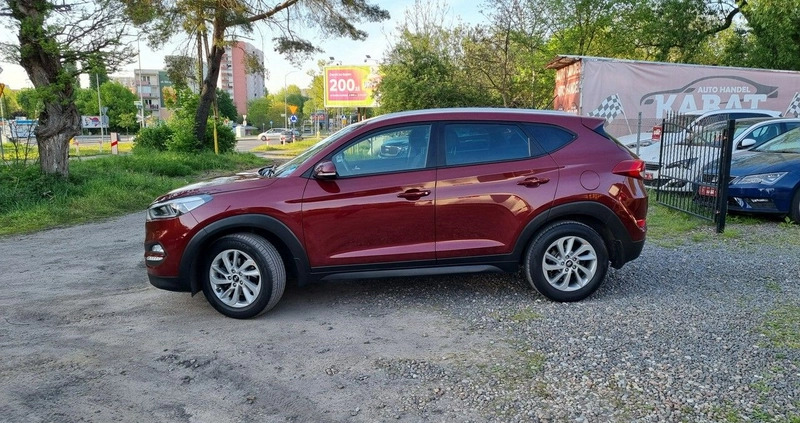 Hyundai Tucson cena 59700 przebieg: 145000, rok produkcji 2015 z Kamień Krajeński małe 211
